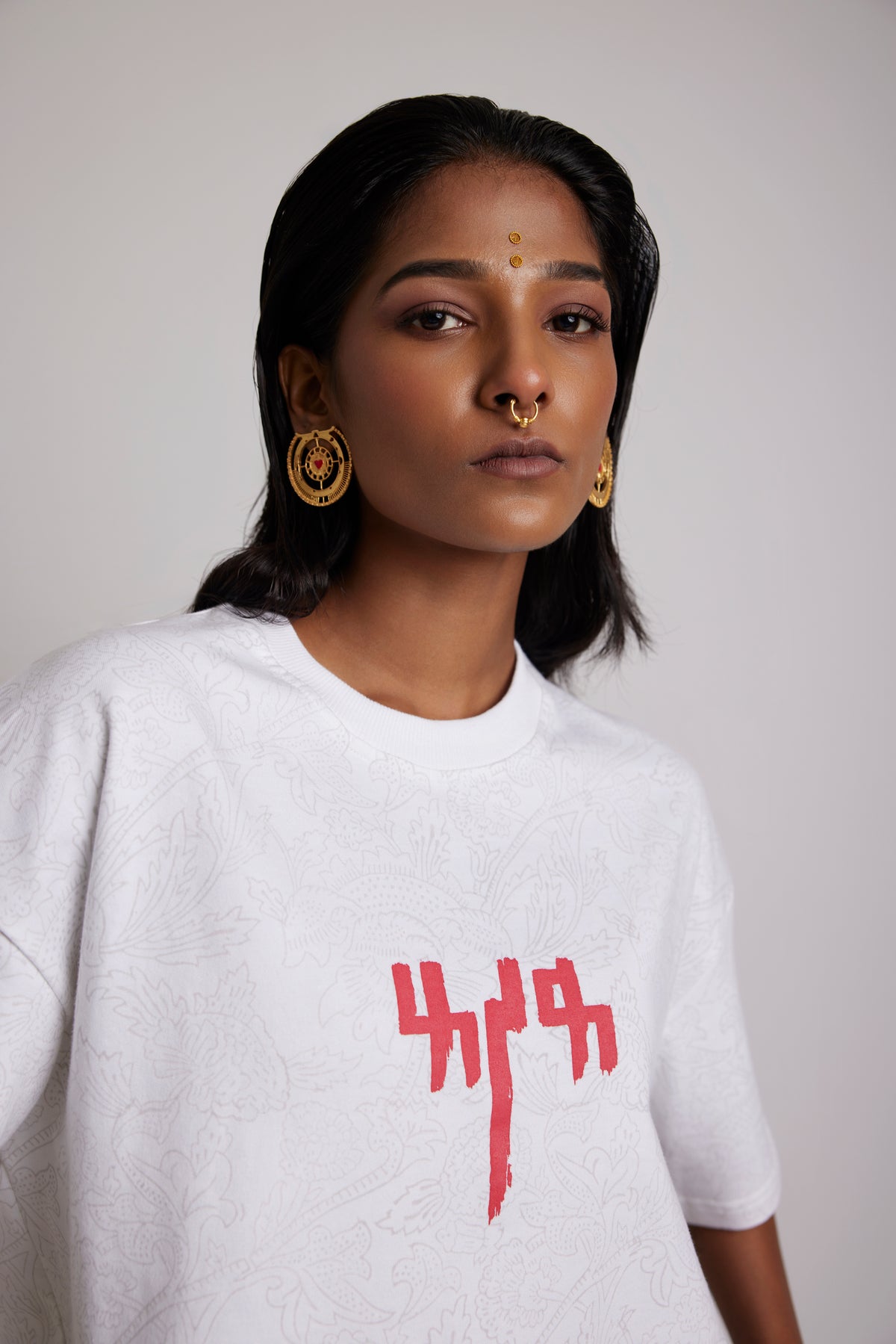 Raat Akeli Hai - Tshirt (White)