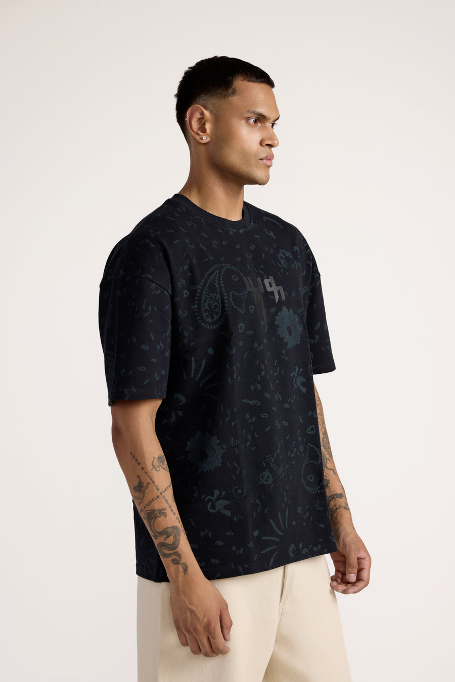 Basics Block-printed T-shirt