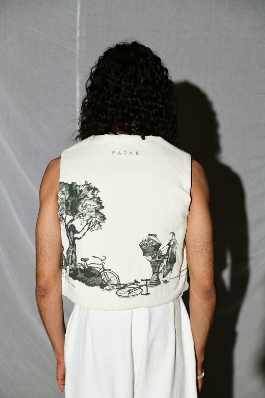 The Indian Gully - Vest